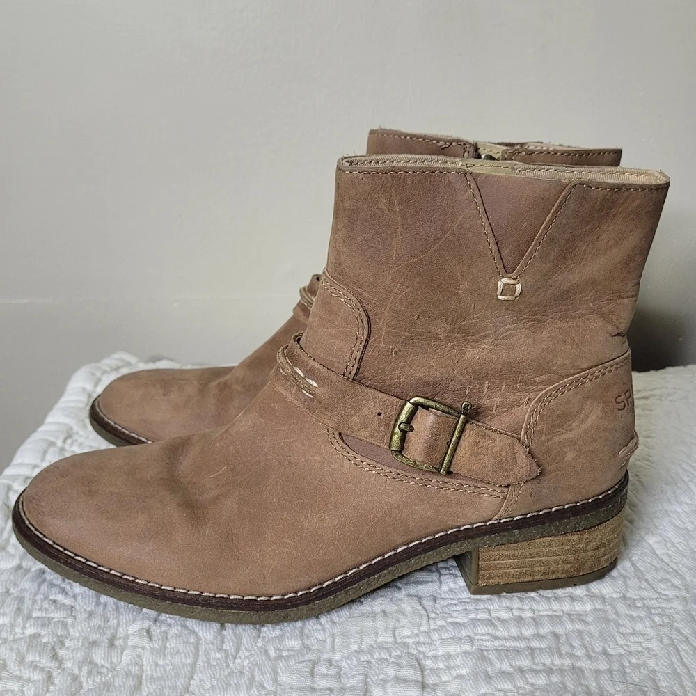 Sperry Seaport Storm Short Buckle Boots Size 7.5 Waterproof Leather